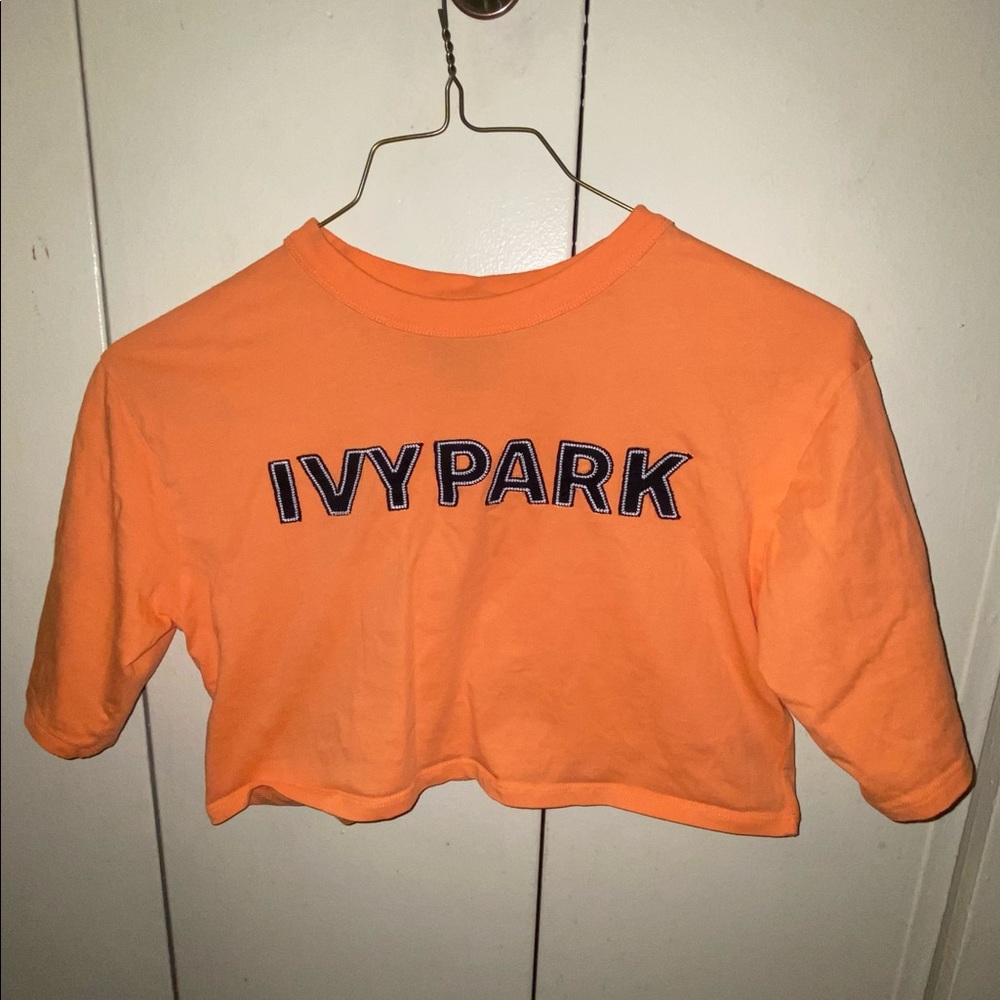 Orange cropped IVY PARK t-shirt